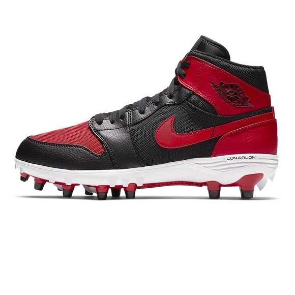 orange jordan football cleats